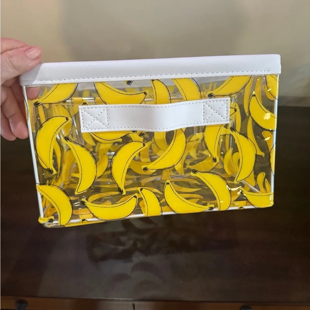 TAYLOR MADISON LG YELLOW “GO BANANAS” PRINT VINYL BATHROOM STORAGE